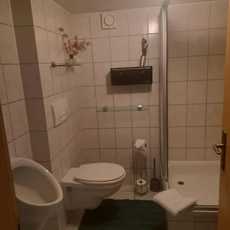 Ferien Mecklenburgische Seenplatte, Urlaub Auf Dem Gutshof Appartement