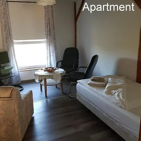 Apartment Ferien Mecklenburgische Seenplatte, Urlaub Auf Dem Gutshof *